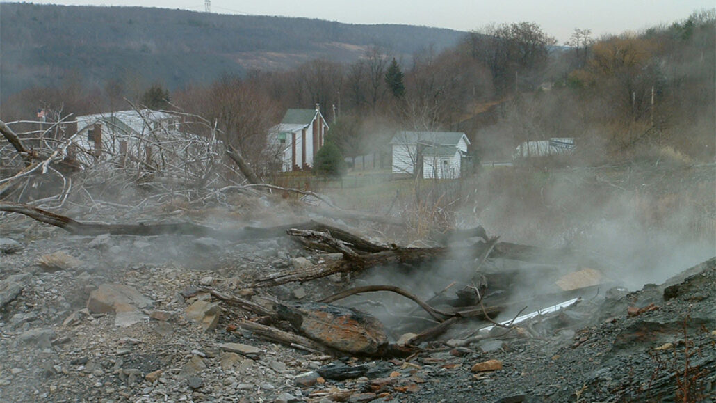 the scary basement centralia credits di Scott Drzyzga Flickr